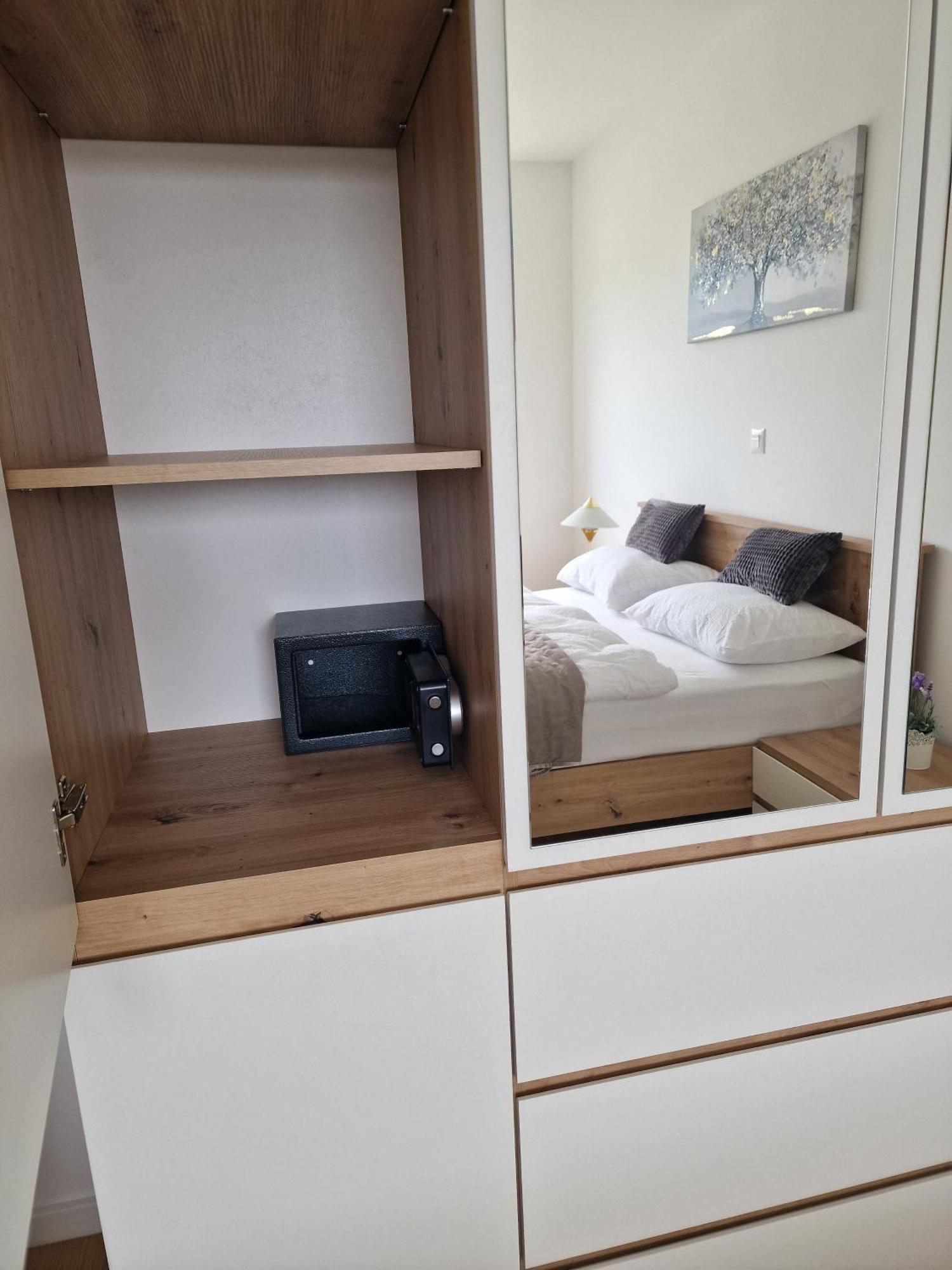 Apartment Queen كارلوفاتش المظهر الخارجي الصورة